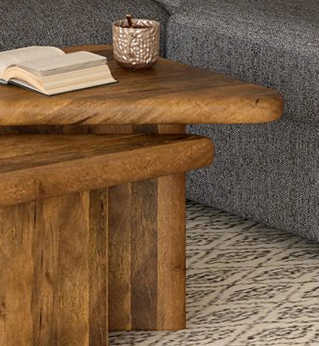 Timeless Curved Design