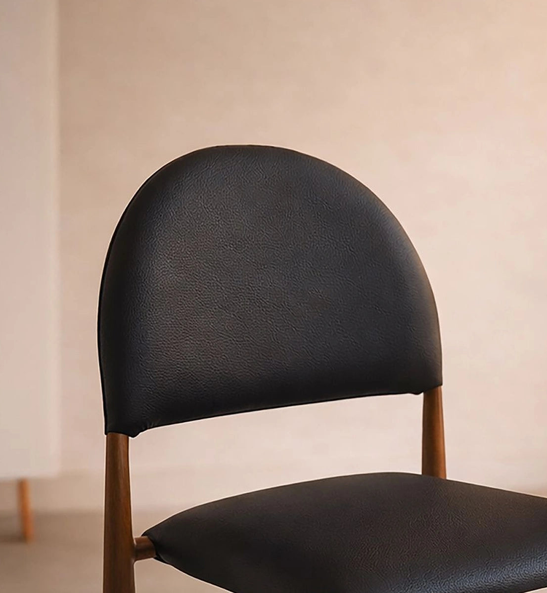 Timeless Curved Design