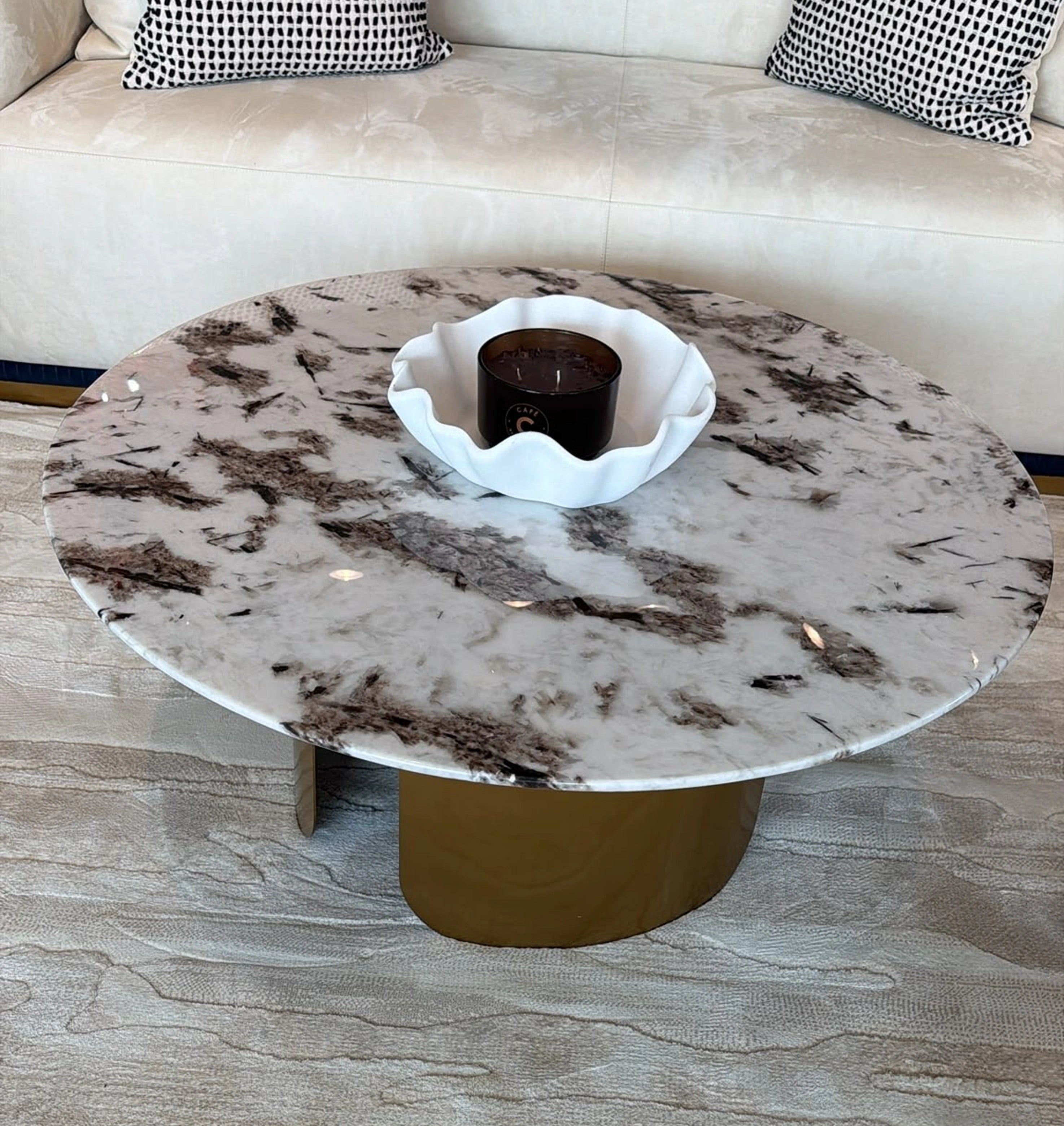 Fresno coffee table