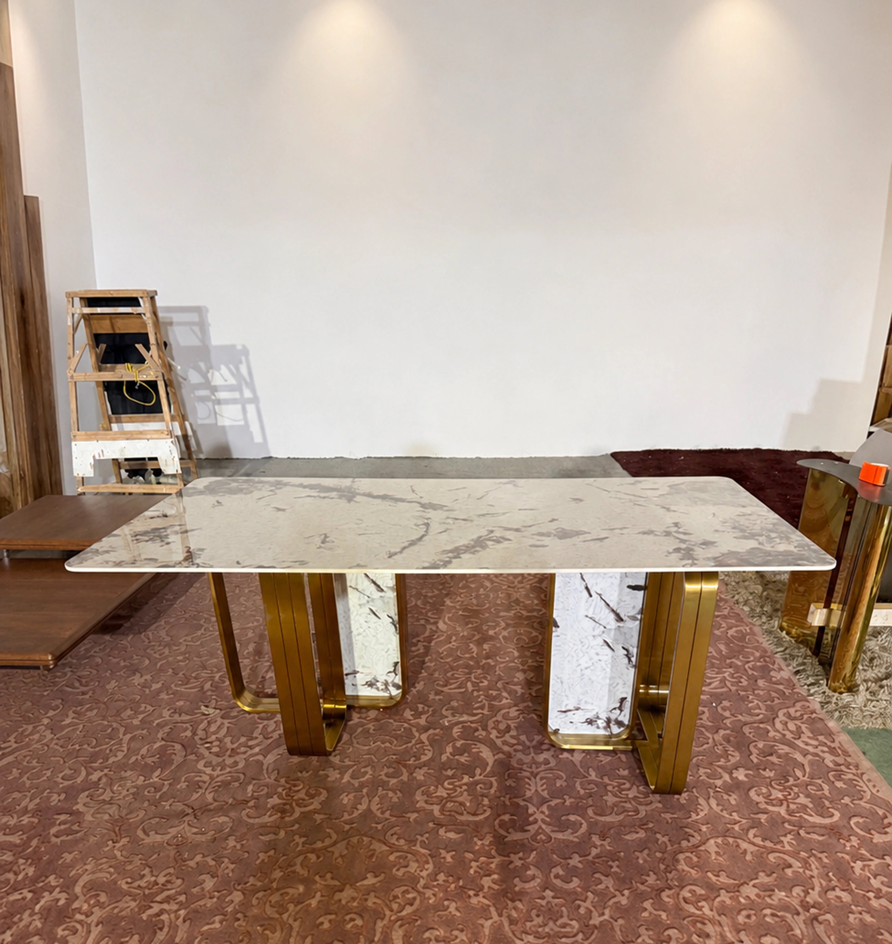 Breeze dinning table
